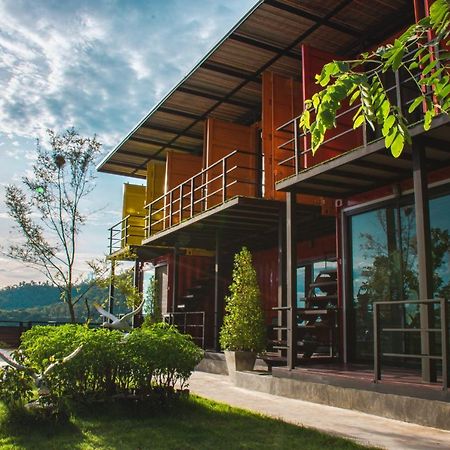 Hotel Inbox Living Rimkhong Chiang Khan Exterior foto