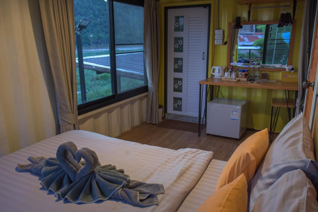 Hotel Inbox Living Rimkhong Chiang Khan Exterior foto