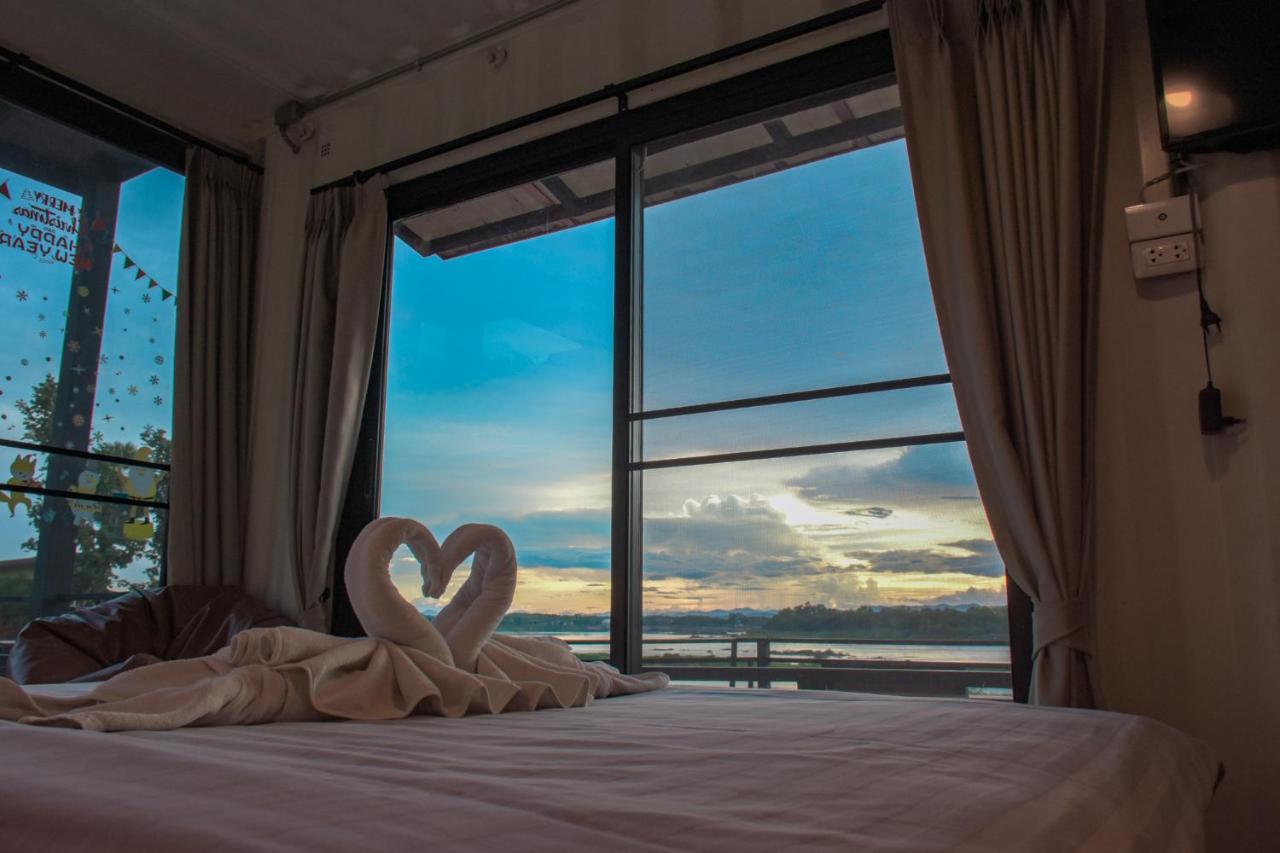 Hotel Inbox Living Rimkhong Chiang Khan Exterior foto