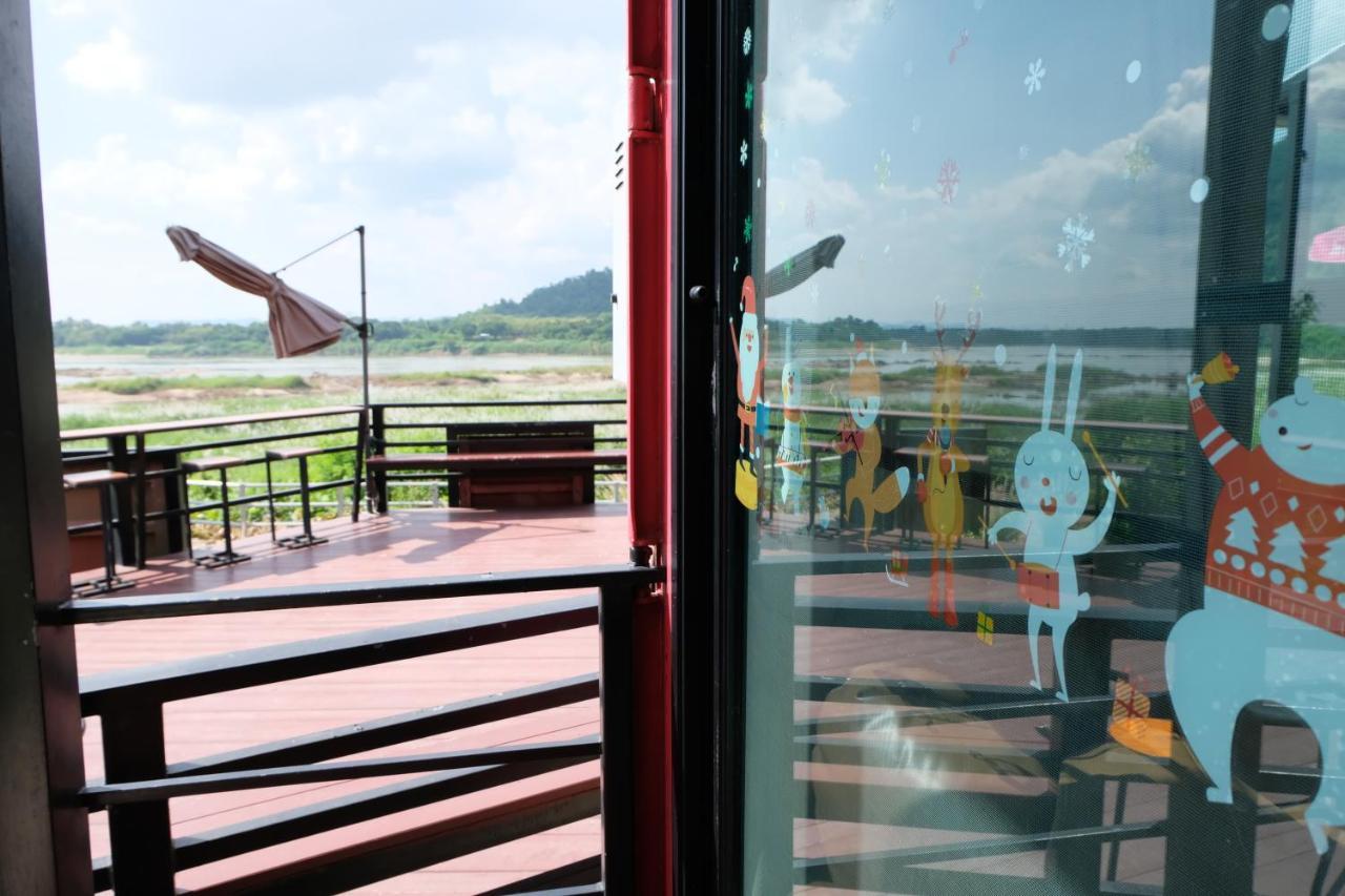 Hotel Inbox Living Rimkhong Chiang Khan Exterior foto